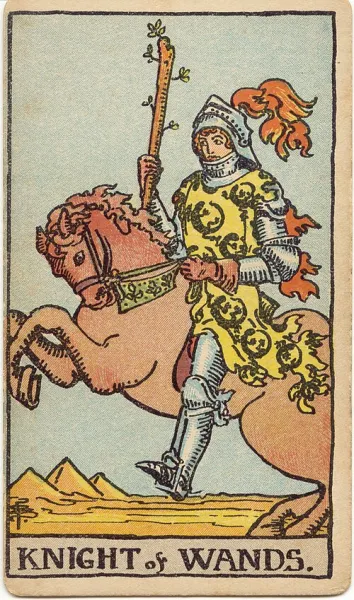 Caballero de Bastos, carta del tarot Rider-Waite-Smith ilustrada por Pamela Colman Smith (1909)